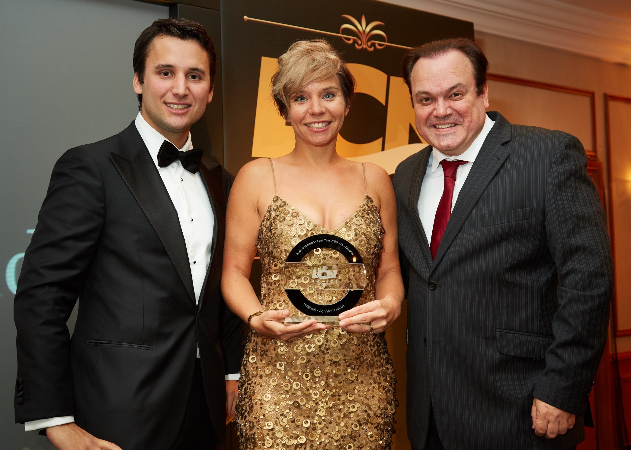 Innovation of the Year 2016_LWennekes_Drycleaning Johnsons Bridal_Shaun Williams